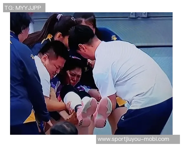 弗兰克谈小卡伤情揭示脚踝问题背后的复杂性与脚部损伤情况